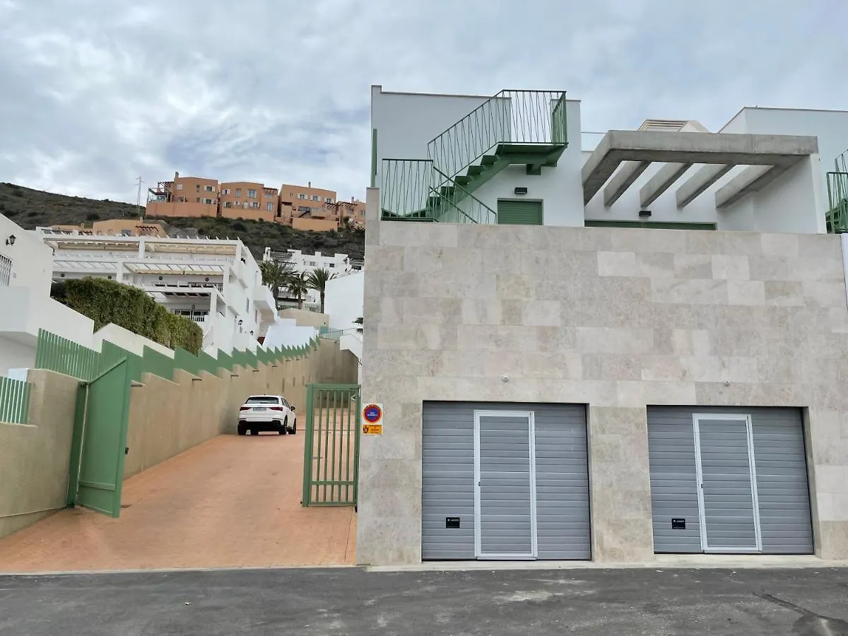 Precioso apartamento frente a la playa con piscina Mojácar España